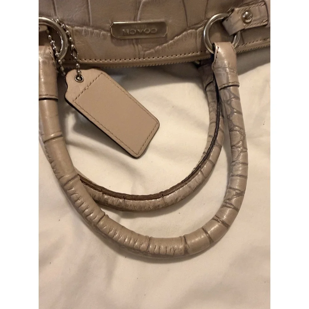 Coach Madison Lindsey Croc Embossed Beige Pink Top Handle Zip Satchel